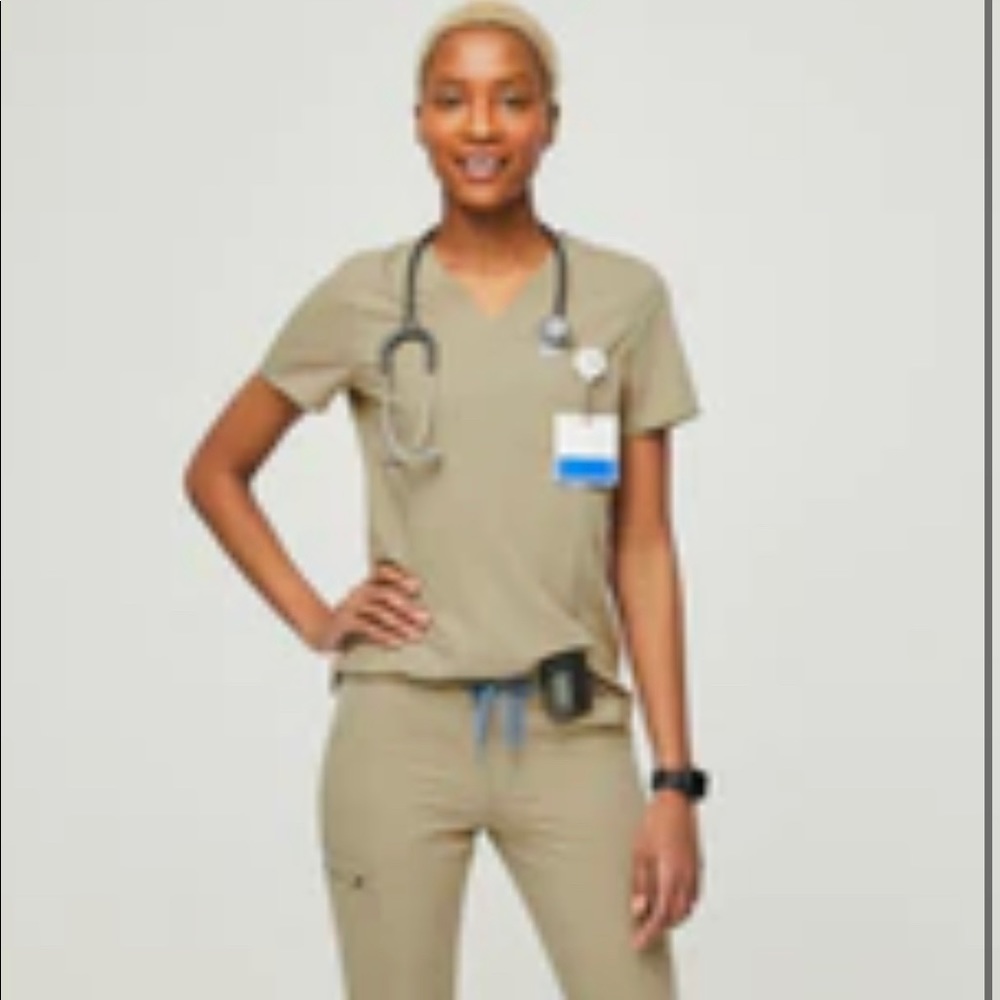 Figs Slim Fit Scrub Top